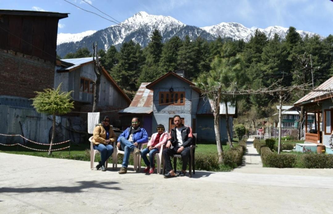 New Relax Inn, Pahalgam, 2 Km From Lidder Valley מראה חיצוני תמונה