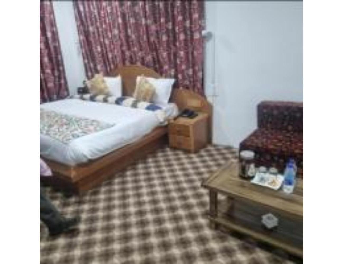 New Relax Inn, Pahalgam, 2 Km From Lidder Valley מראה חיצוני תמונה