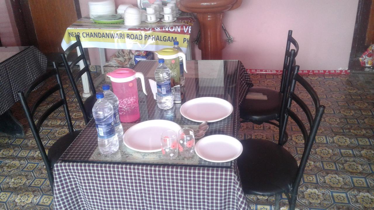 New Relax Inn, Pahalgam, 2 Km From Lidder Valley מראה חיצוני תמונה