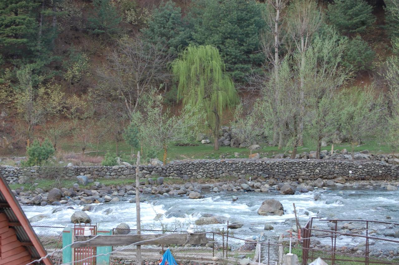 New Relax Inn, Pahalgam, 2 Km From Lidder Valley מראה חיצוני תמונה